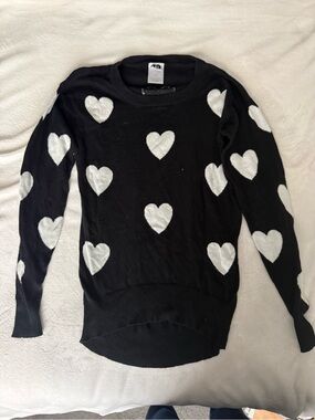 Black Heart-Print Sweater - Women